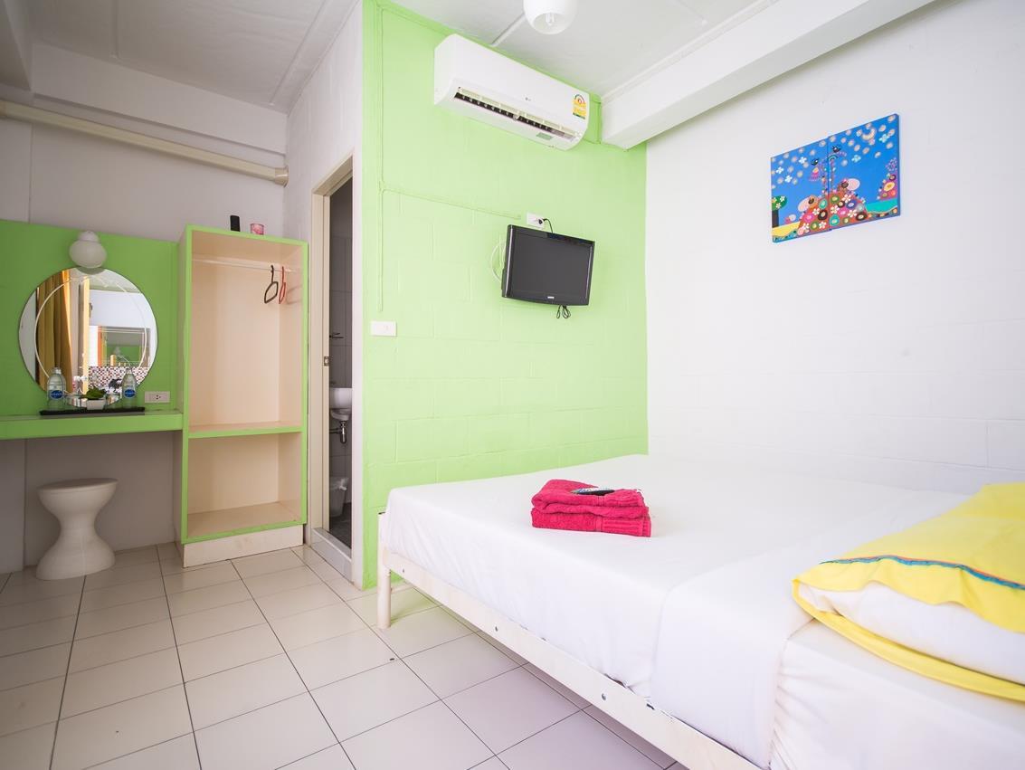 Sleep Sheep Phuket Hostel Sha Exterior photo